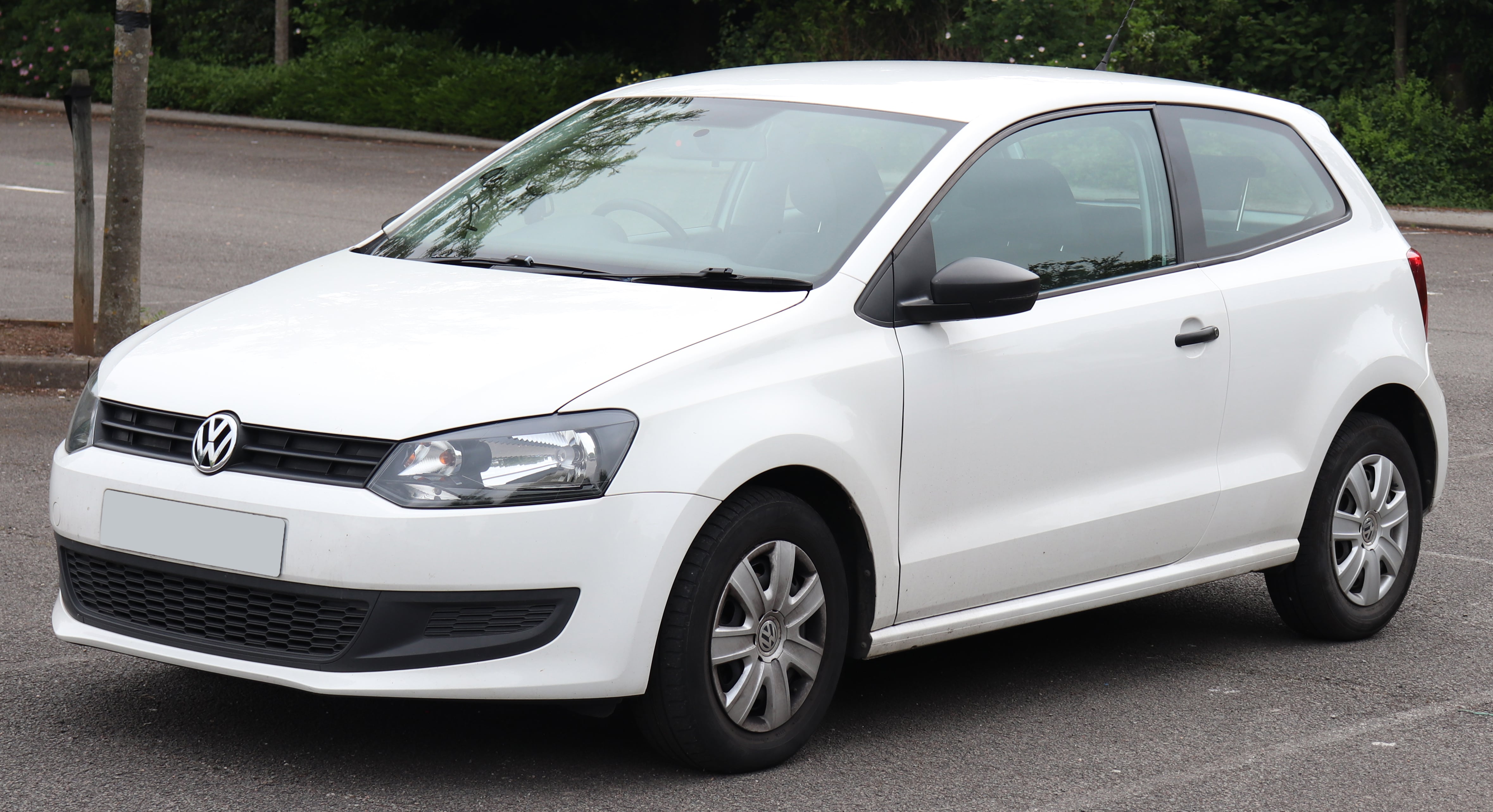 VW  Polo (Petrol)